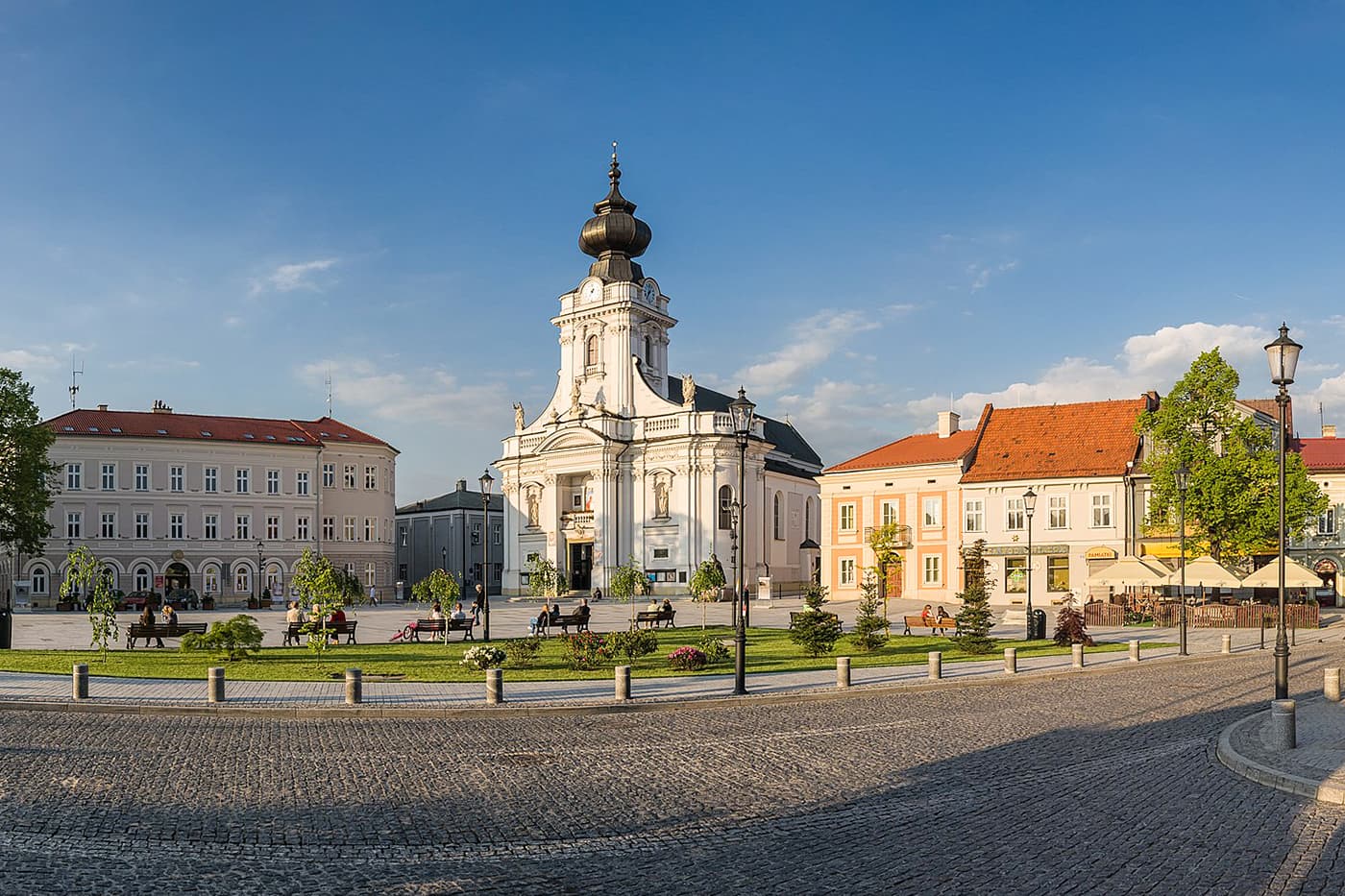 Kościół w Wadowicach i rynek w Wadowicach